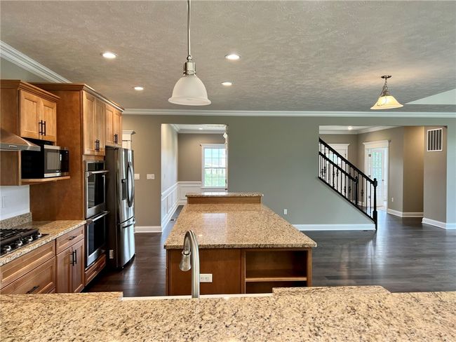 Oversized island with room for all | Image 10