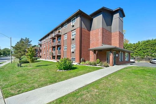 12-6 Charlotte Pl, Brockville, ON, K6V6S9 | Card Image