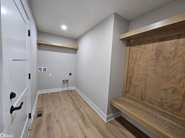 1409 E 10 Th Street, Condo with 4 bedrooms, 3 bathrooms and null parking in Carroll IA | Image 4