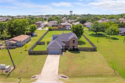 3227 Baskin Dr, Lancaster, TX, 75134-1941 | Card Image
