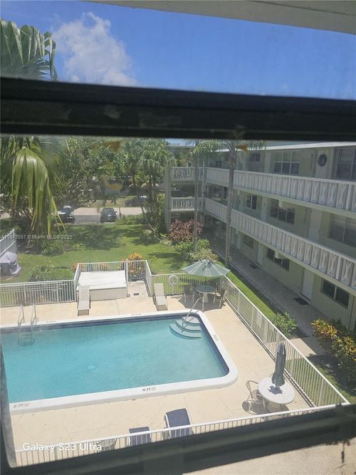apt-308-1900 Ne 8th Ct, Fort Lauderdale, FL, 33304-3090 | Card Image