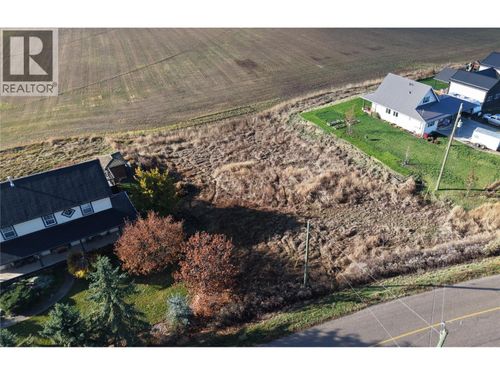 4575 Lansdowne Rd, Spallumcheen, BC, V4Y0V4 | Card Image