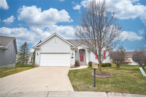 1130 Creekside Ct, Burton, MI, 48509-1460 | Card Image