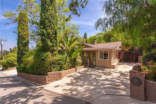5893 Oak Knolls Rd, Simi Valley, CA, 93063-4519 | Card Image