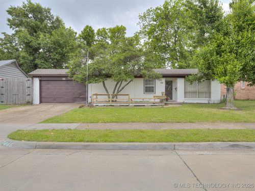 7446 E 20th St, Tulsa, OK, 74112-7708 | Card Image