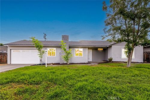 12205 Deerwood Ln, Moreno Valley, CA, 92557-7100 | Card Image