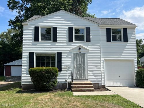 705 E 254th St, Euclid, OH, 44132-2430 | Card Image