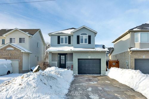 75 Peglar Crescent, Centre Wellington, ON, N1M3T4 | Card Image