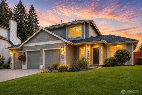 22807 Se 266th St, Maple Valley, WA, 98038-5828 | Card Image