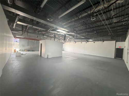 5058 S Waverly Rd, Lansing, MI, 48911-2718 | Card Image