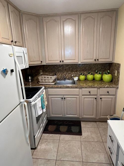 95 Coventry D, West Palm Beach, FL, 33417-6760 | Card Image