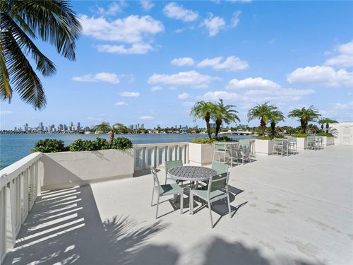 le-5 Island Ave, Miami Beach, FL, 33139-1364 | Card Image