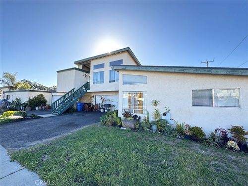 590 S 6th St, Grover Beach, CA, 93433-2662 | Card Image