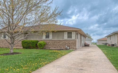 2512 Live Oak Dr, Crest Hill, IL, 60403-8301 | Card Image