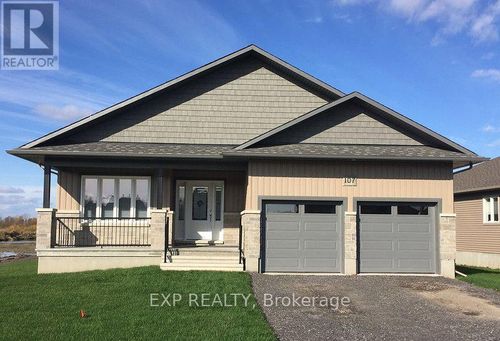 831 Solidex Place, Russell, ON, K4R0C7 | Card Image