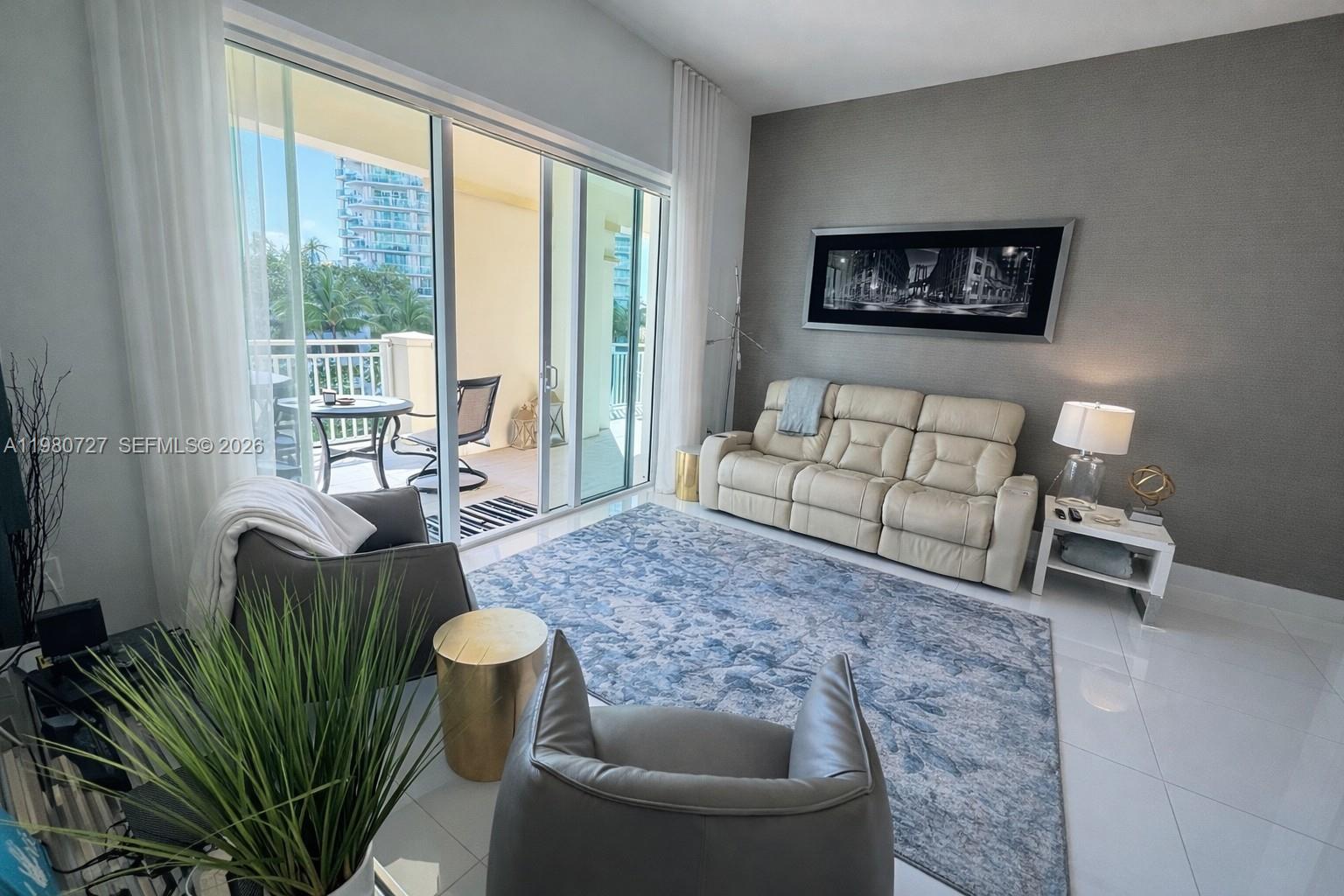 Residential in Sunny Isles Beach 4