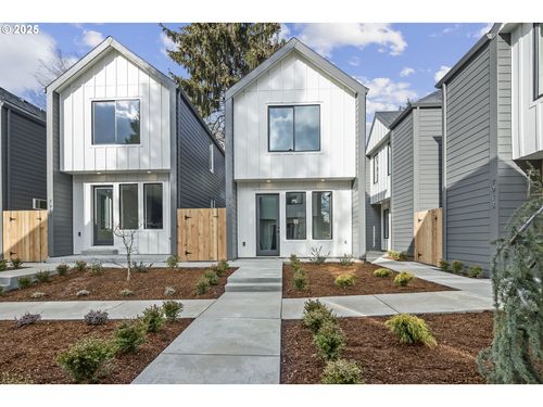 7904 Se 45th Ave, Portland, OR, 97206-0926 | Card Image