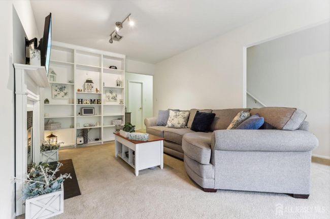 2202 - 2202 Privet Way, Townhouse with 2 bedrooms, 2 bathrooms and null parking in Basking Ridge NJ | Image 6