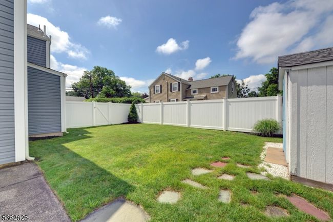 306 Boulevard, House other with 3 bedrooms, 2 bathrooms and null parking in Pompton Plains NJ | Image 5