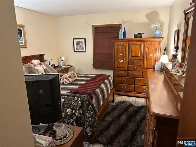 57A Fairview Ave, House other with 6 bedrooms, 2 bathrooms and null parking in Park Ridge NJ | Image 10