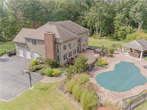 45 Whitetail Rd, East Fishkill, NY, 12533-5279 | Card Image
