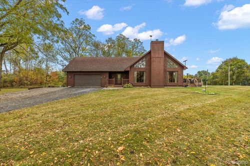 8021 Washburn Rd, Goodrich, MI, 48438-9600 | Card Image