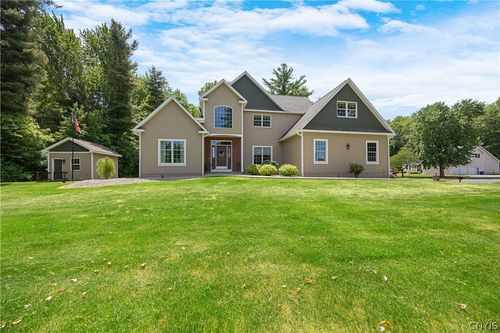 399 Hourglass Ln, Lysander, NY, 13027-9622 | Card Image