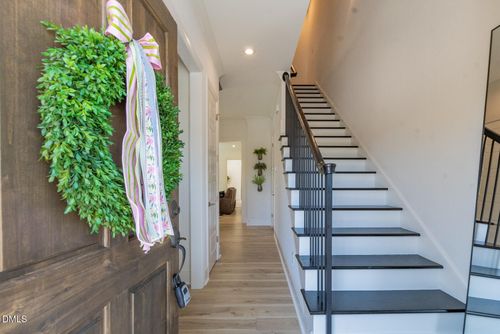 946 Watercolor Way, Durham, NC, 27713-6918 | Card Image