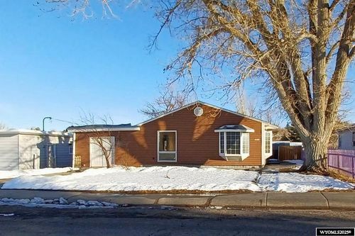 1711 Elk Ave, Casper, WY, 82601-4963 | Card Image
