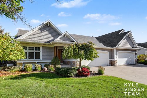 3935 Crystal Waters Ln Ne, Grand Rapids, MI, 49525-9467 | Card Image