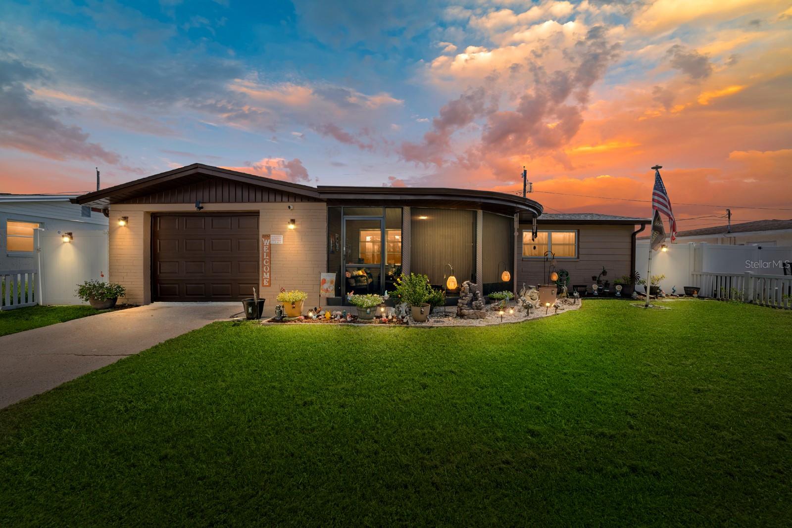 Residential in HOLIDAY 2