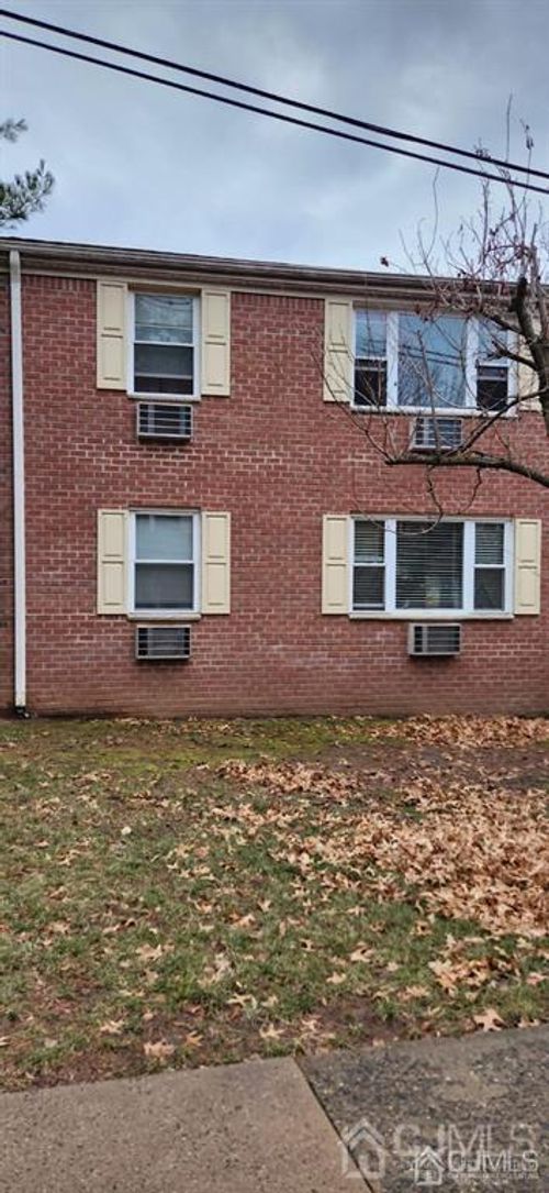 b-15 York Dr, Edison, NJ, 08817-4955 | Card Image