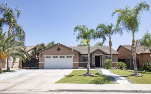 2618 Casa Serena Dr, Delano, CA, 93215-9498 | Card Image