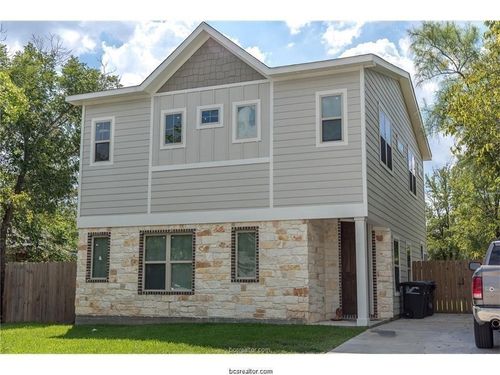 710 Pasler St, College Station, TX, 77840-2037 | Card Image