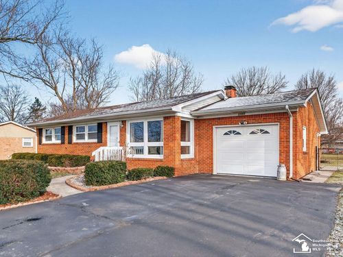 2152 W Rauch Rd, Temperance, MI, 48182-9664 | Card Image