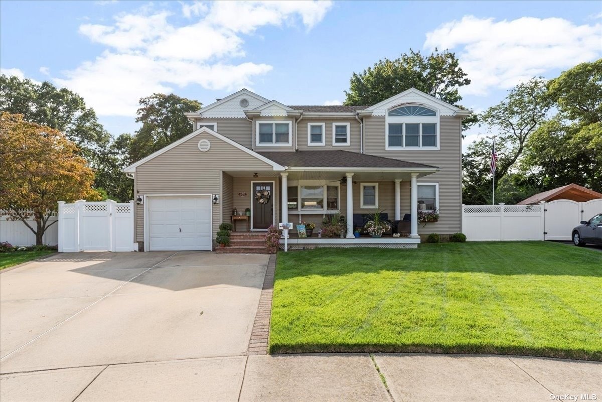 Crestline Ave, Bethpage, NY 11714