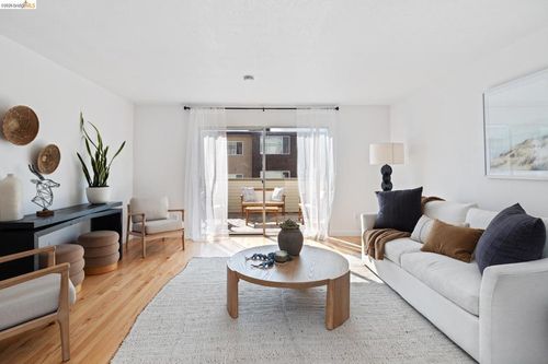 apt-209-3161 Birmingham Dr, Richmond, CA, 94806-2679 | Card Image