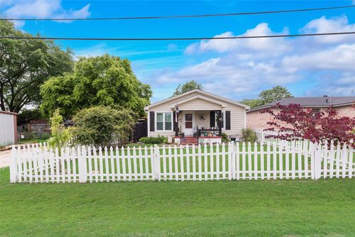 405 Pecan St, Forreston, TX, 76041 | Card Image