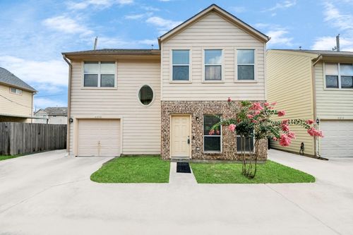 2214 Naomi St, Houston, TX, 77054-3824 | Card Image