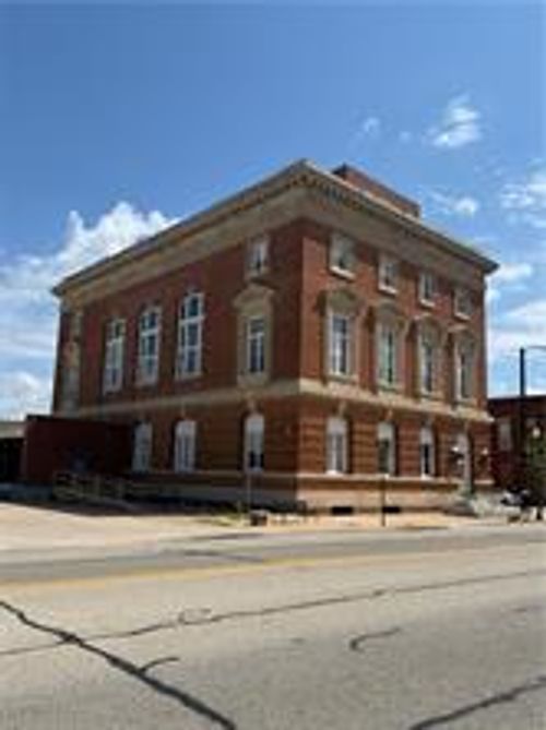 201 N Main St, Harrison, AR, 72601-4229 | Card Image