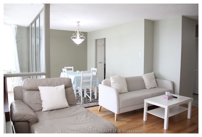 1409 - 2760 Carousel Cres, Condo with 2 bedrooms, 2 bathrooms and 1 parking in Gloucester ON | Image 21
