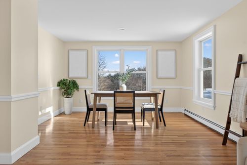 487 Gray Road, North Yarmouth, ME, 04097 | Card Image