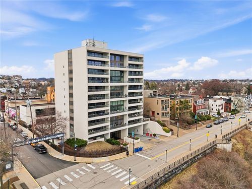 apt-403-111 Grandview Ave, Mt Washington, PA, 15211-1643 | Card Image