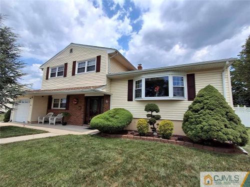 46 Richards Dr, Parlin, NJ, 08859-1734 | Card Image