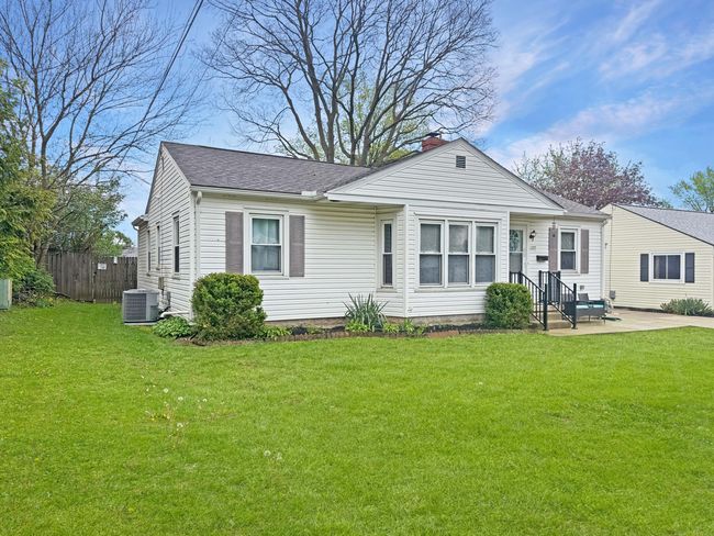 Exterior View of Home | Image 4