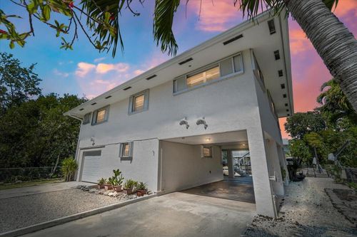 29051 Magnolia Ln, Big Pine Key, FL, 33043-6014 | Card Image