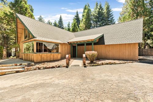 31413 Overhill Dr, Running Springs, CA, 92382-7572 | Card Image