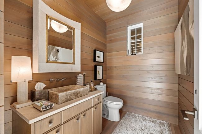 705 W Creek St, Home with 3 bedrooms, 5 bathrooms and 3 parking in Fredericksburg TX | Image 32