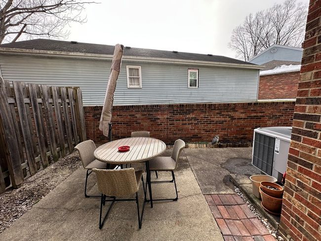 234 Independence Dr, Condo with 2 bedrooms, 3 bathrooms and null parking in Chillicothe OH | Image 13