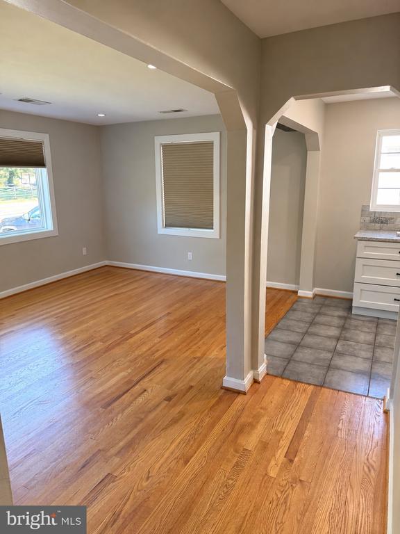 Residential Lease in ALEXANDRIA 5